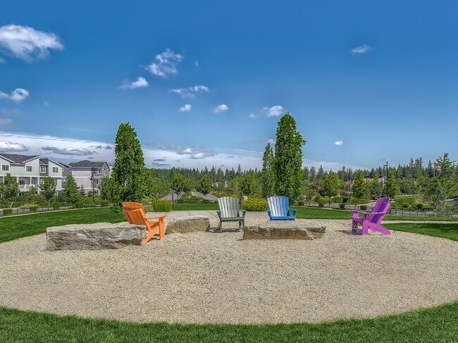 Building Photo - 33047 Lookout Ln