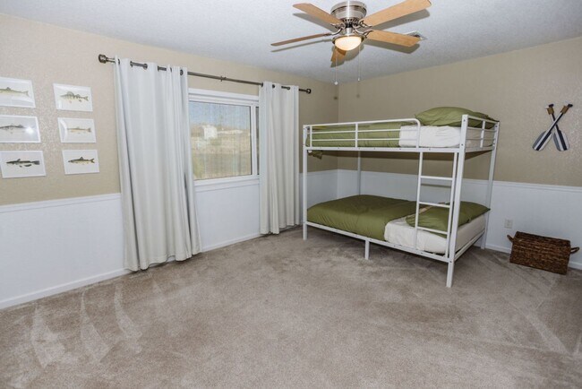 Building Photo - Your Year-Round Retreat in LHC!