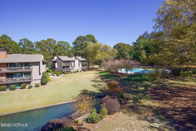 Building Photo - 250 Sugar Gum Ln