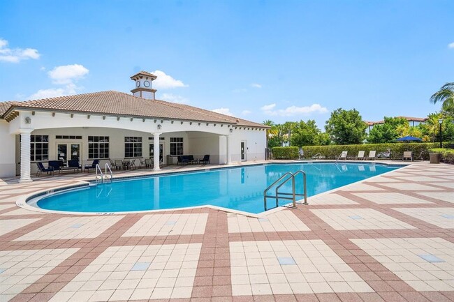 Building Photo - 4140 Napoli Lake Dr