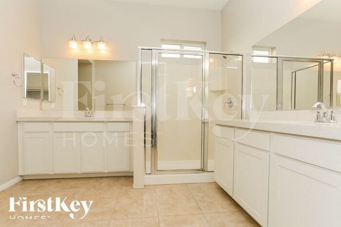 Building Photo - 10755 Blackrock Canyon Ave