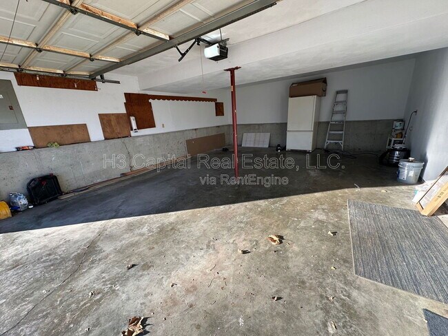 Building Photo - 520 Whip Poor Will