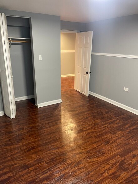 Building Photo - 7630 S Emerald Ave