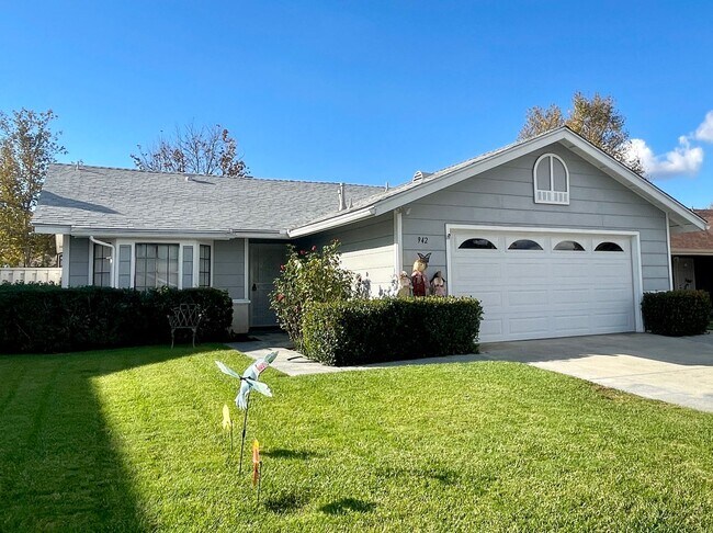 Primary Photo - Exceptional 3 Bdrm, 2 Ba, Single Story Hom...