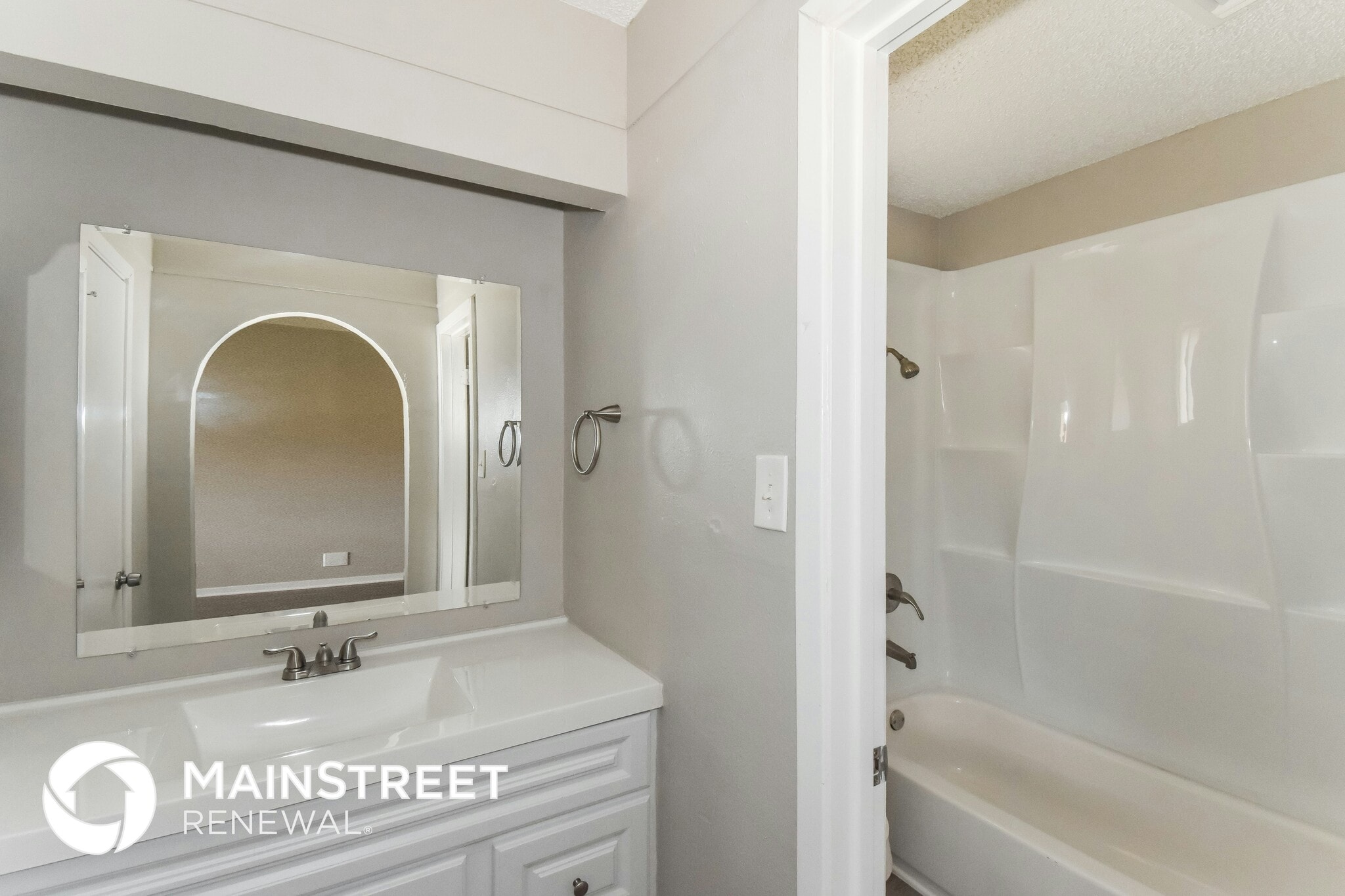 Building Photo - 6507 Ridge Cir Dr