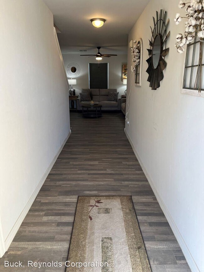 Building Photo - 3 br, 2.5 bath House - 531 Ramar Rd.