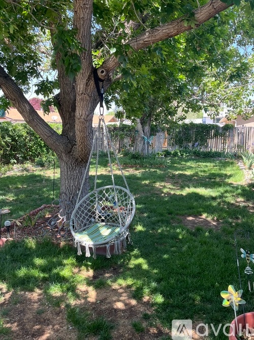 Building Photo - 467 Meadow Rd