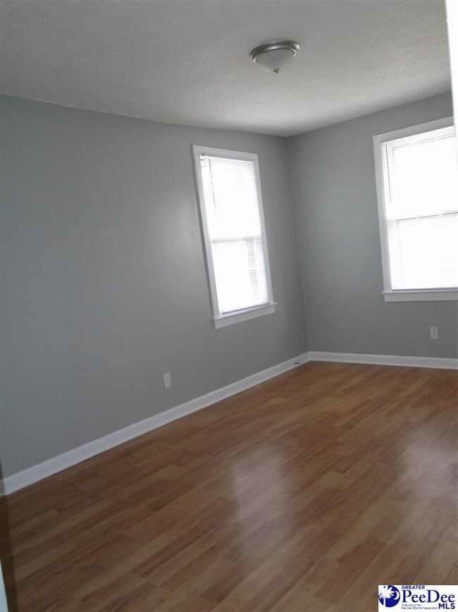 Building Photo - 601 S Dargan St