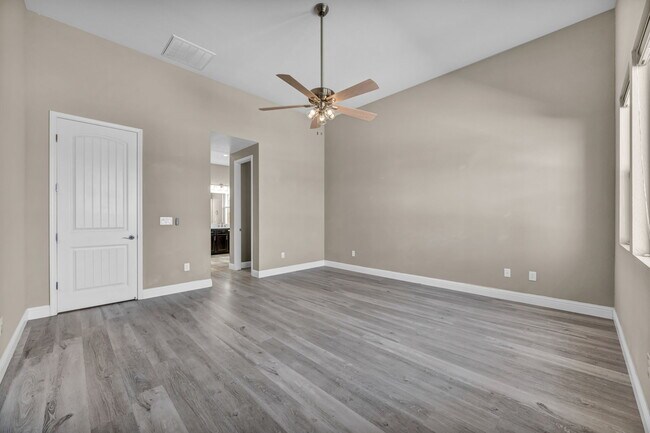 Building Photo - 9545 Hawkshead Rd