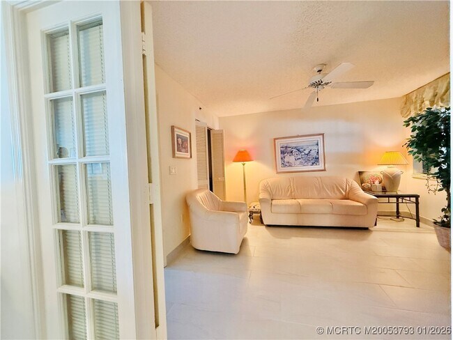 Building Photo - 8800 S Ocean Dr