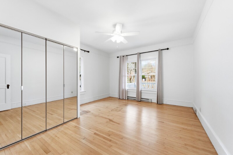 Building Photo - 1458 S Main St