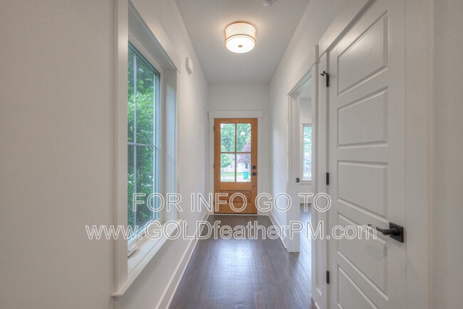 Building Photo - 709B 23rd St