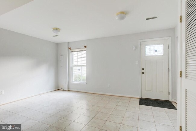 Building Photo - 4014 Fountain Bridge Ct