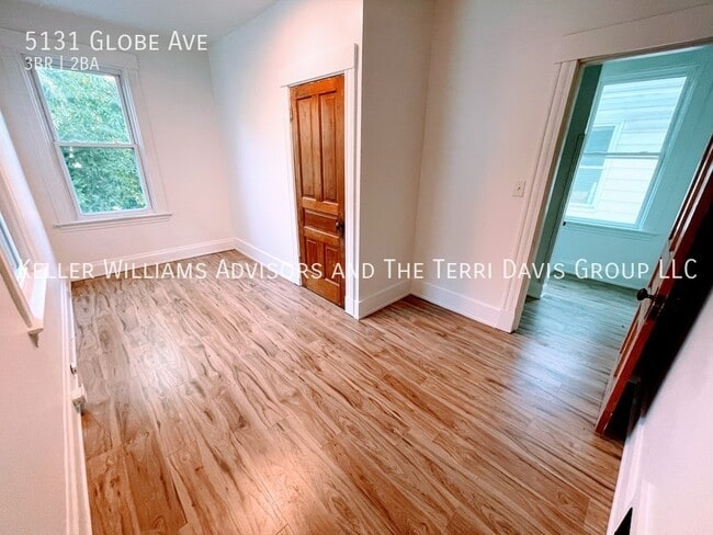 Building Photo - 5131 Globe Ave