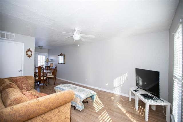 Building Photo - 5881 Preston View Blvd