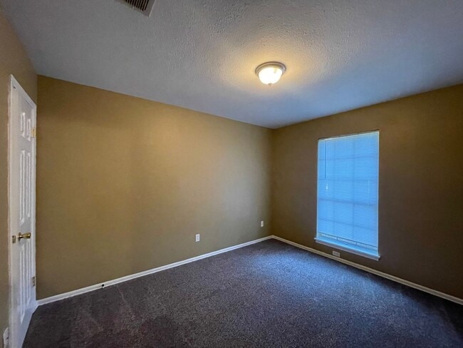 Building Photo - All that is missing is You!