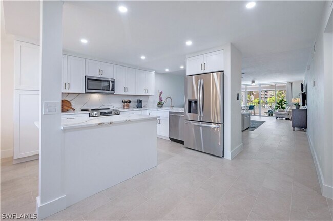 Building Photo - 11118 Gulf Shore Dr