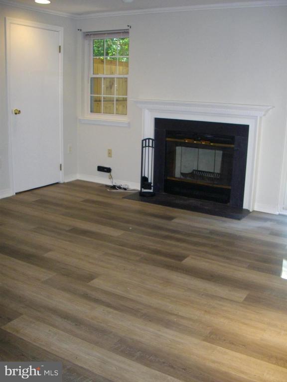 Building Photo - 3943 Collis Oak Ct
