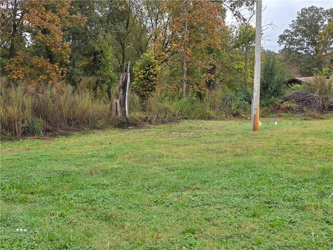 Building Photo - 3300 Blue Hill Rd