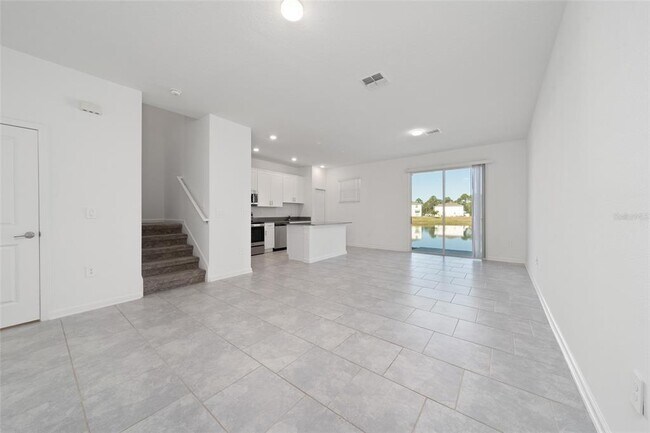 Building Photo - 7405 Stone Crk Trl