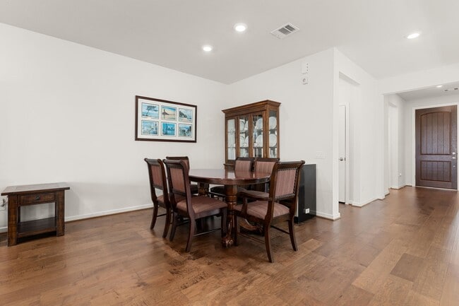 Building Photo - 29102 Rustic Orch Ln
