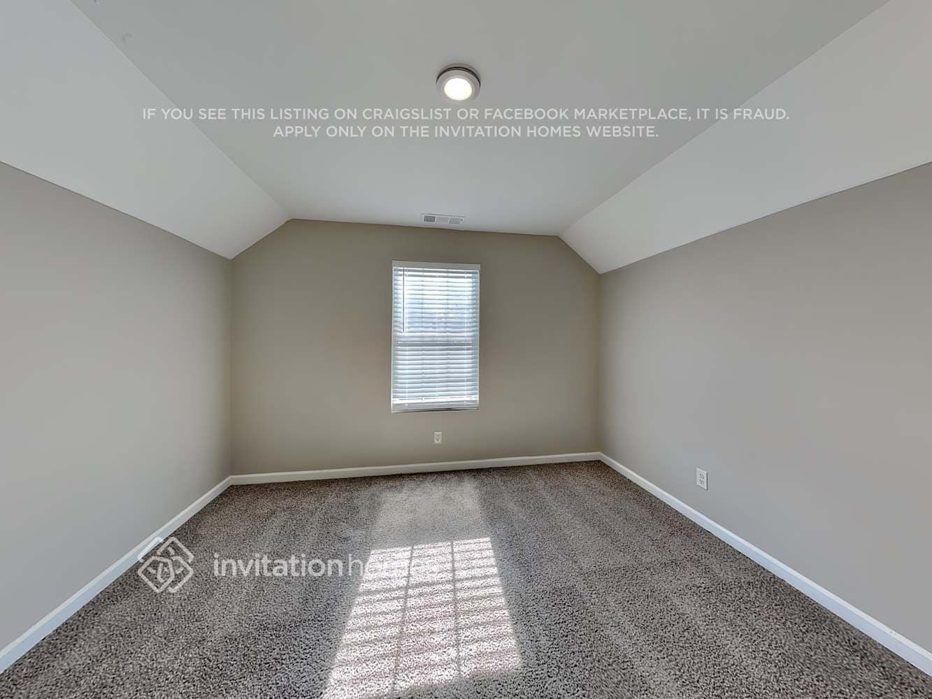 Building Photo - 6322 Klondike River Rd