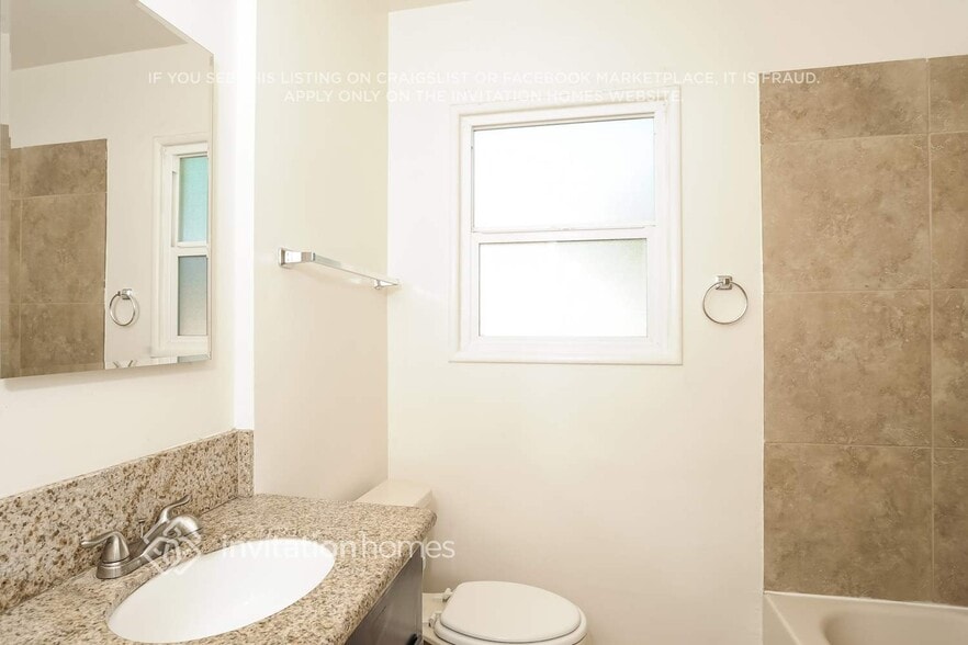 Building Photo - 16308 Stare St