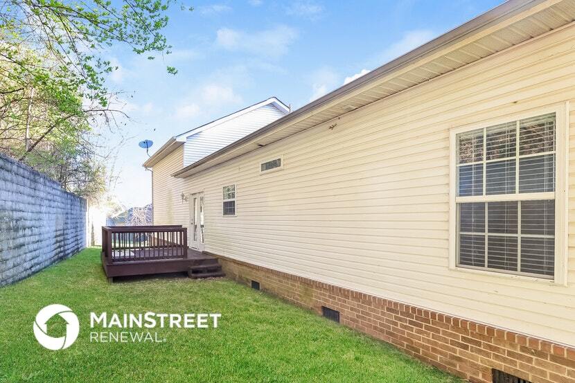 Building Photo - 6016 Blue Hole Way