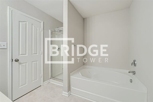 Building Photo - 2100 Cranberry Woods Ct