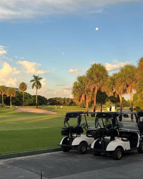 Building Photo - 3800 Oaks Clubhouse Dr