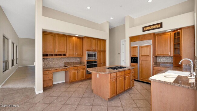 Building Photo - 11732 E Sand Hills Rd