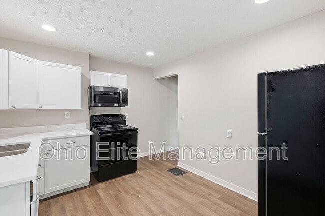 Building Photo - 783-785 S 18th St