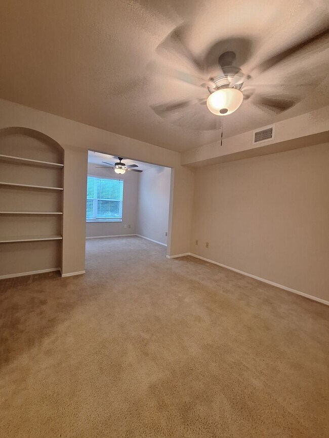 Building Photo - Beautiful 1 Bed 1 Bath Apartment for Rent ...