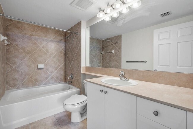 Building Photo - 700 E Boynton Beach Blvd
