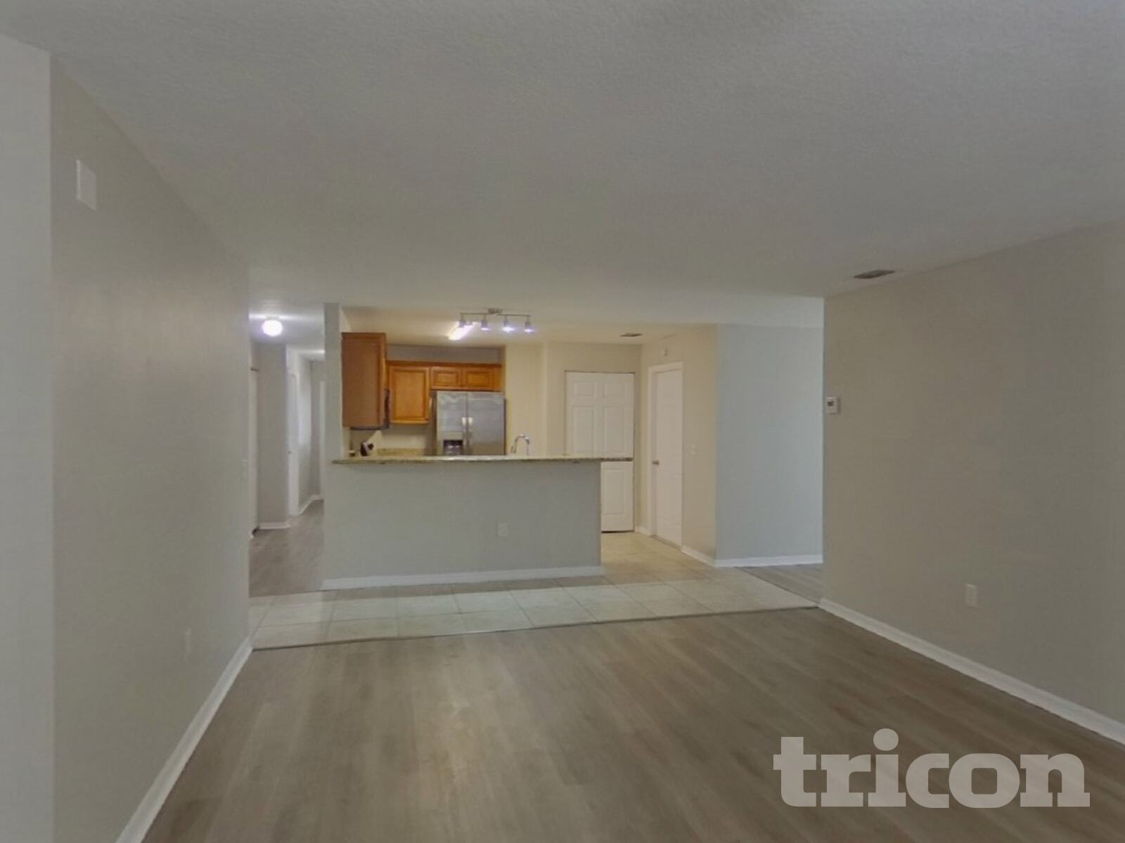 Building Photo - 10330 Summerview Cir