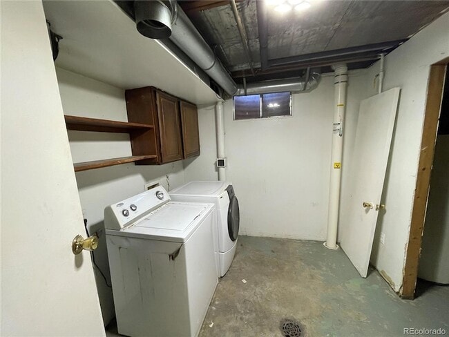 Building Photo - 1250 S Ames St