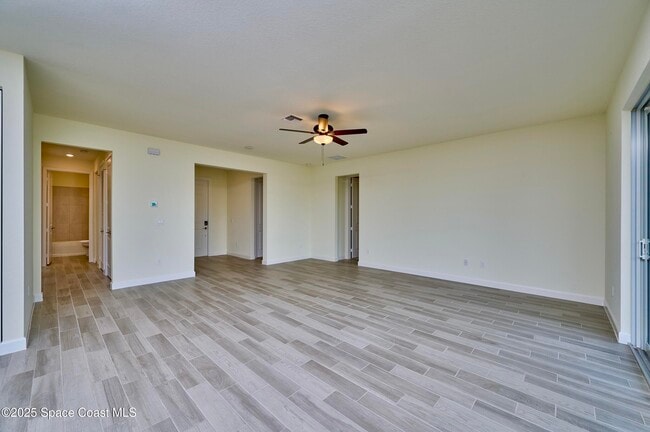 Building Photo - 5940 Manzanita Way