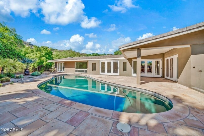 Building Photo - 4531 E Quartz Mountain Rd