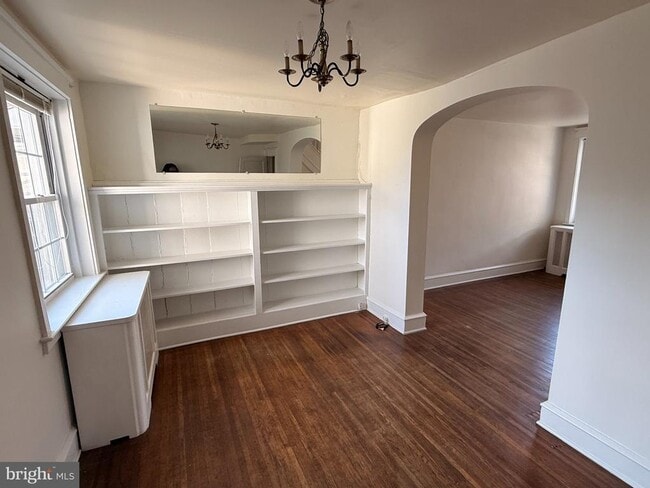 Building Photo - 3422 Tilden St