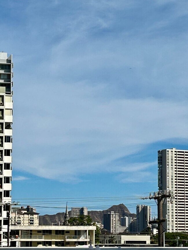 Building Photo - Available on 8/1/25, 620 soft, 2 bedrooms,...