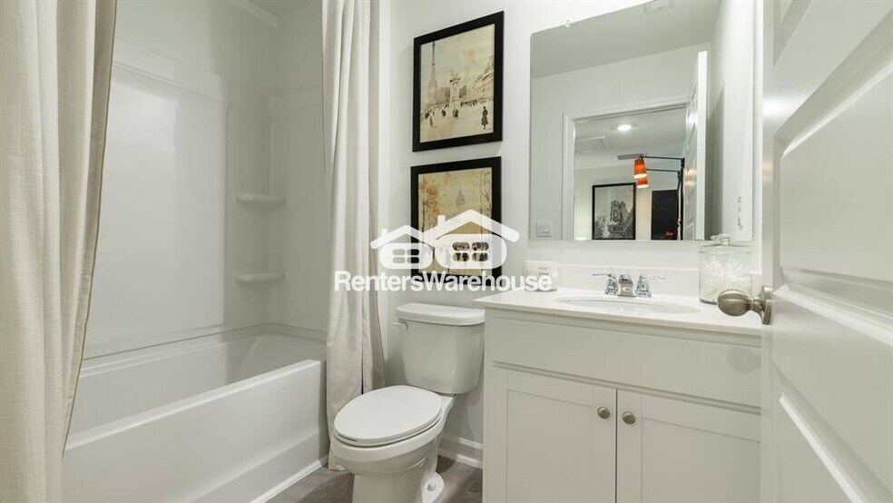Building Photo - 1392 Grove Park Pl NW