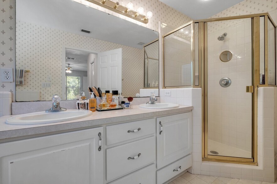 Building Photo - 3528 Leighton Hall Ct