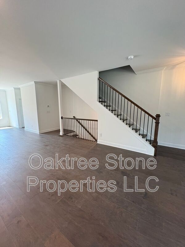 Building Photo - 634 Grove Glen Ct