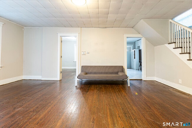 Building Photo - 941 1st Ave