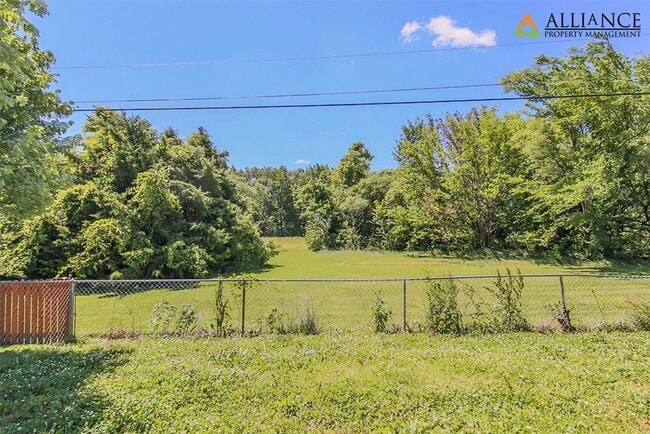 Building Photo - East side of Manhattan!