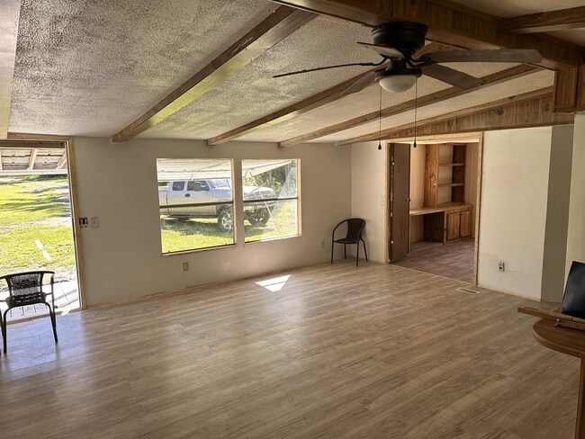 Building Photo - 103 Sherri Lee Ter