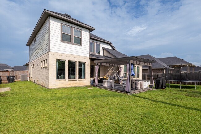 Building Photo - 1939 Shallow Canyon Ln