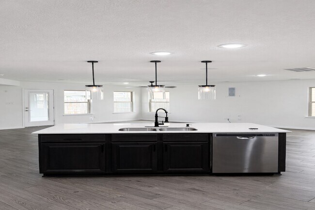 Building Photo - 20818 Filbert Ln