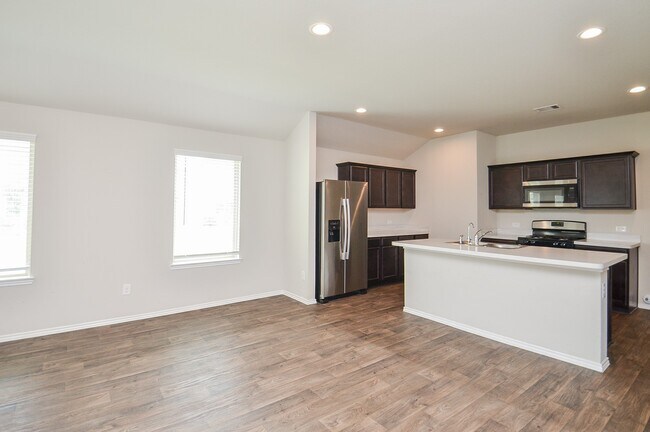 Building Photo - 5539 Kingston Crst Ln