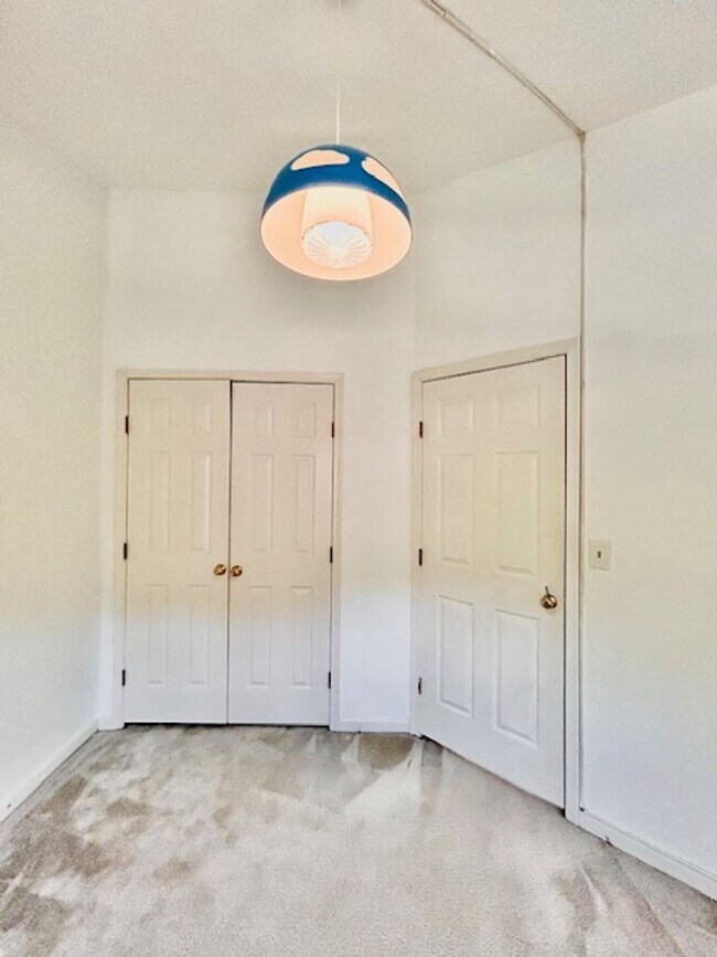 Building Photo - 7503 Westmore Dr